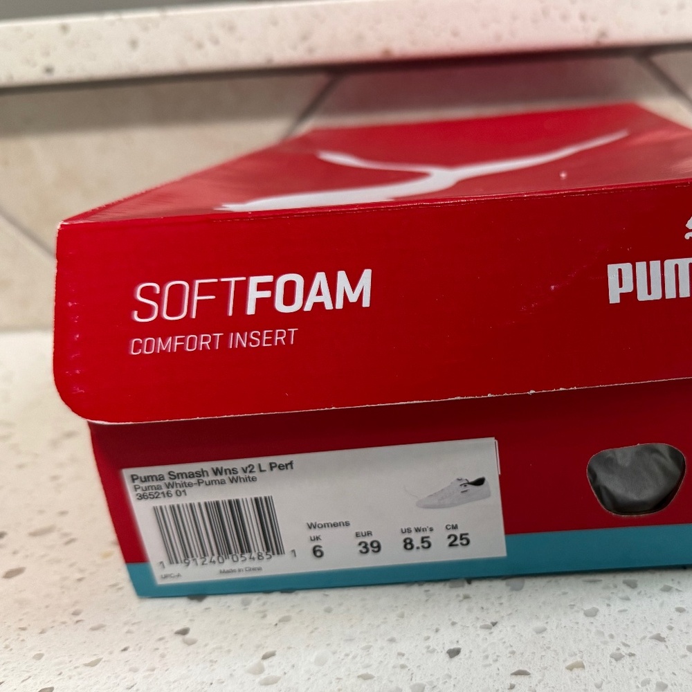 NWT Puma Smash V2 Sneakers - Picture 6 of 6